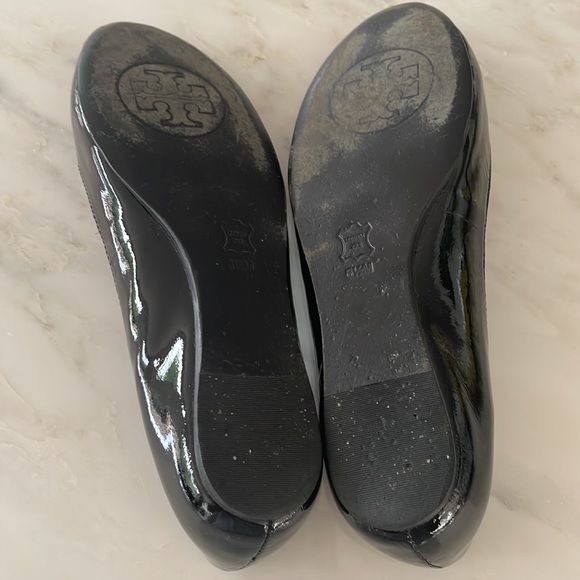 Shoes - Picture 3 of 4